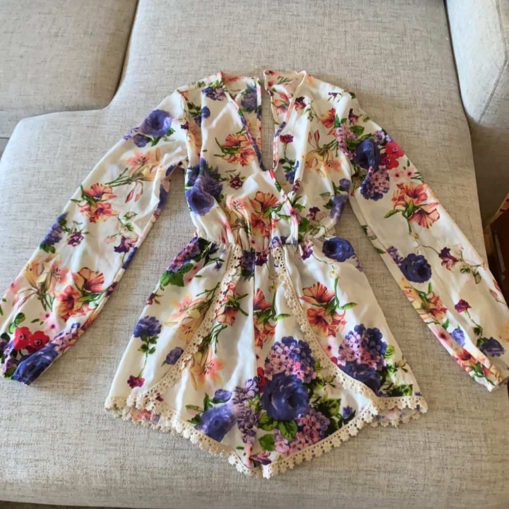 🪞 dreamy statement sleeve romper - Picture 10 of 10